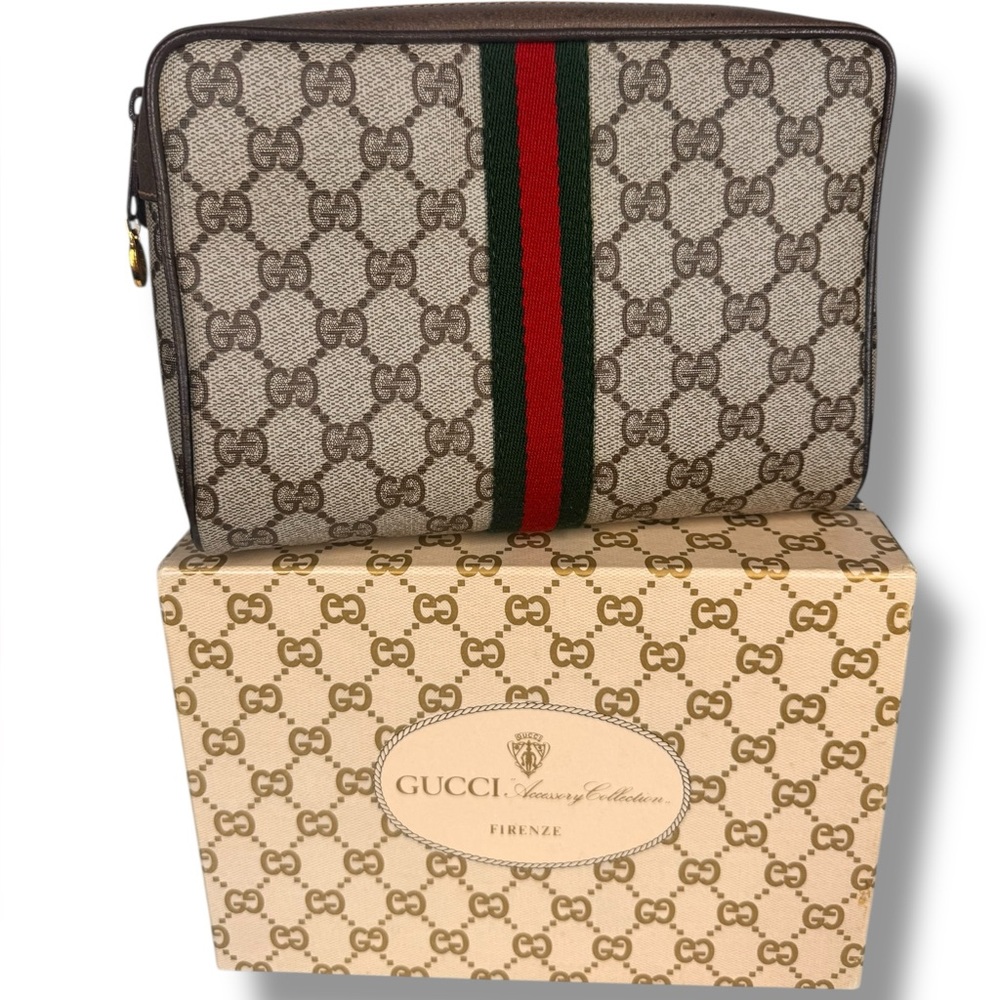 GUCCI GG Monogram Supreme Vintage Clutch – Brown